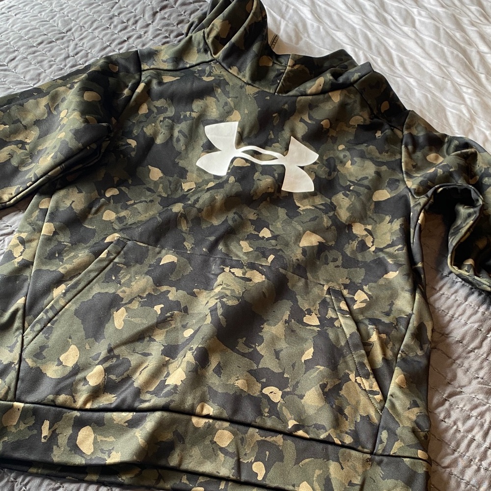 Under Armour Green Camo Pullover